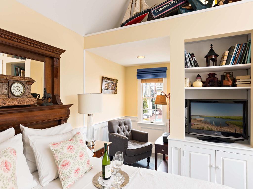 Brass Key Guesthouse Adults Only Provincetown Ruang foto