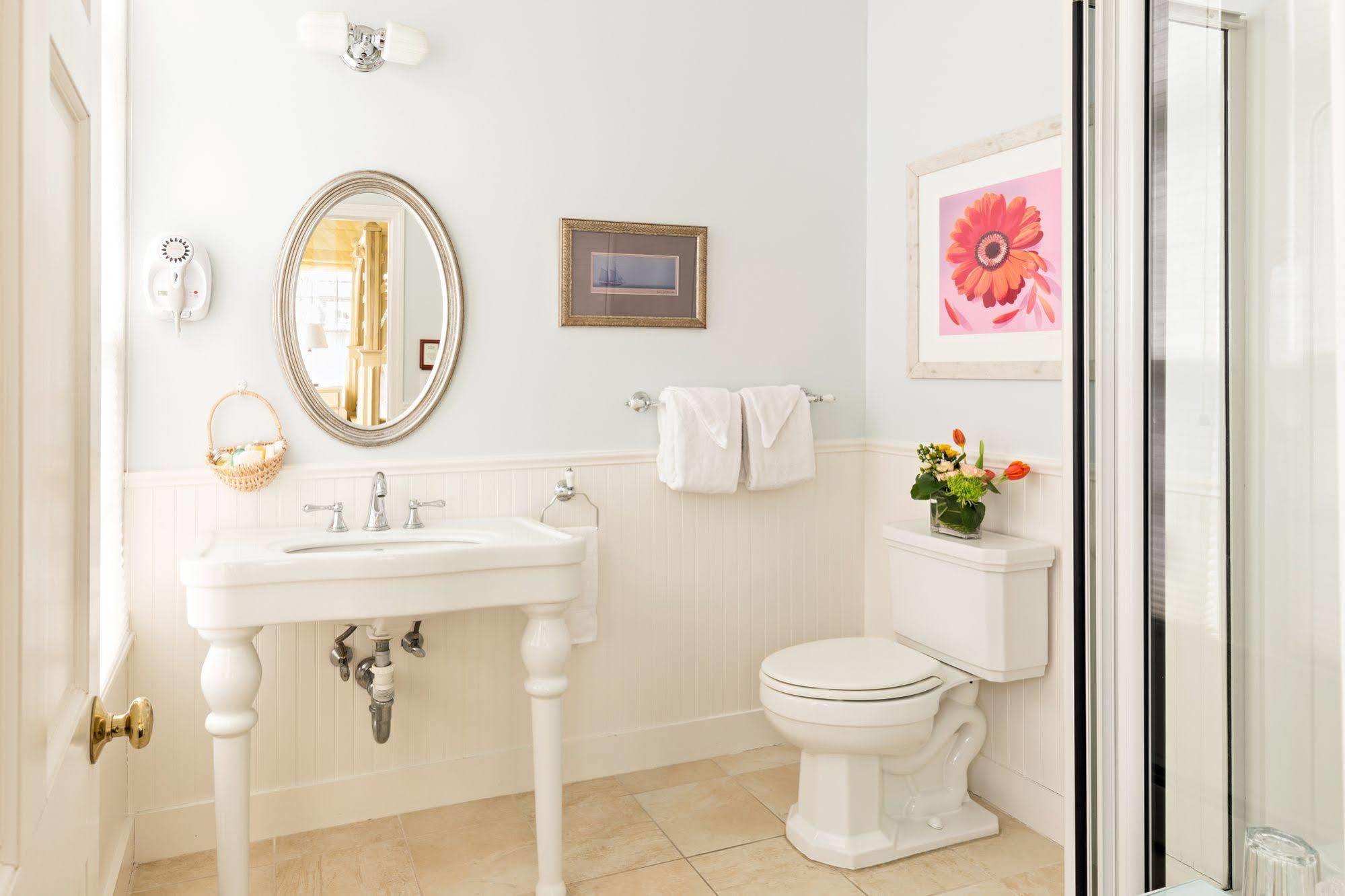 Brass Key Guesthouse Adults Only Provincetown Bagian luar foto